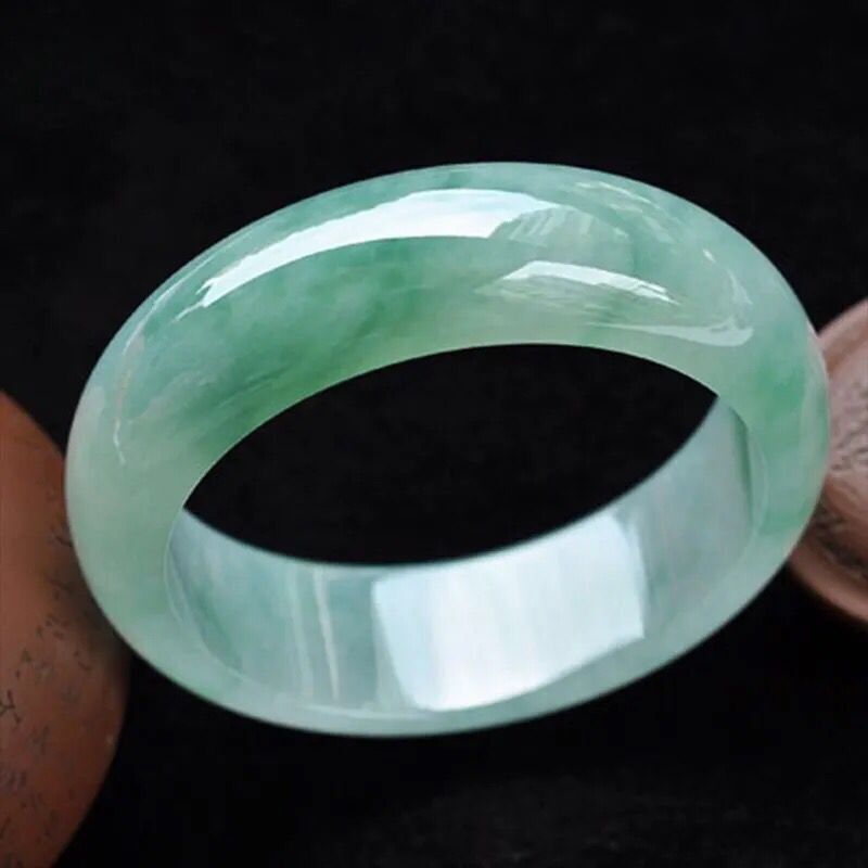Myanmar natural jade bracelet, - огляд і ціна Lighting